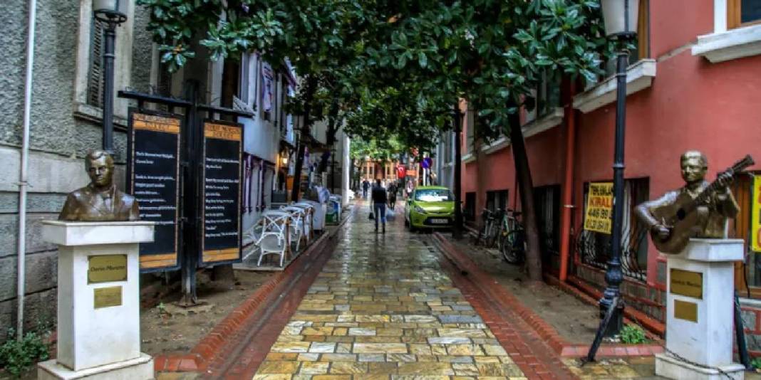 Yalnız bir sokak değil sanat eseri: Burayı görmek için bile o kente akın ediyorlar! 1